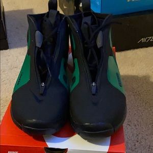 Green lantern Nike. Brand new